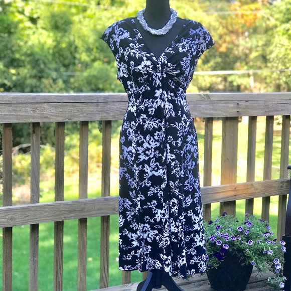 Chaps Dresses & Skirts - CHAPS black and white sleeveless dress XL